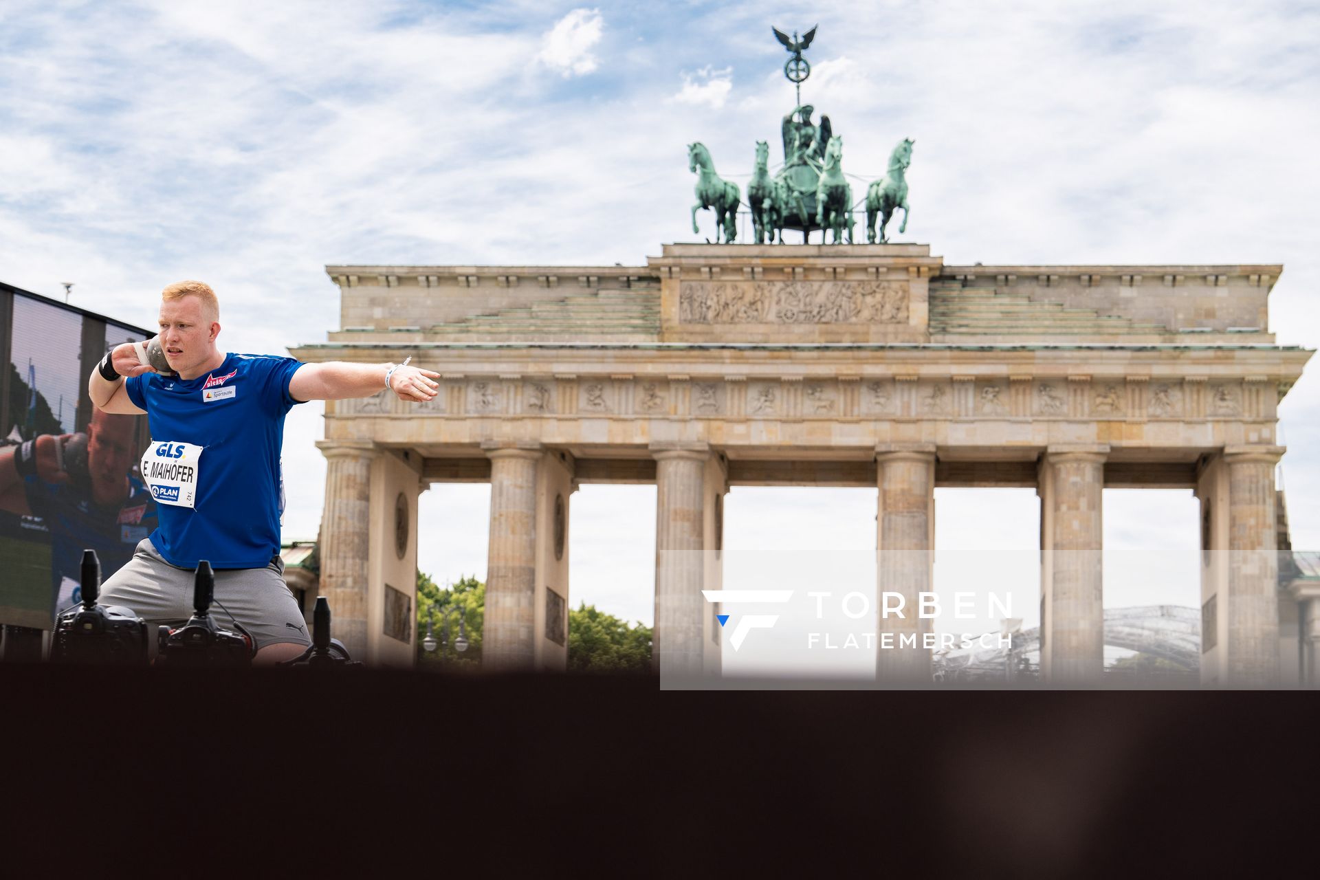 Eric Maihoefer (VfL Sindelfingen) beim Kugelstossen waehrend der deutschen Leichtathletik-Meisterschaften auf dem Pariser Platz am 24.06.2022 in Berlin